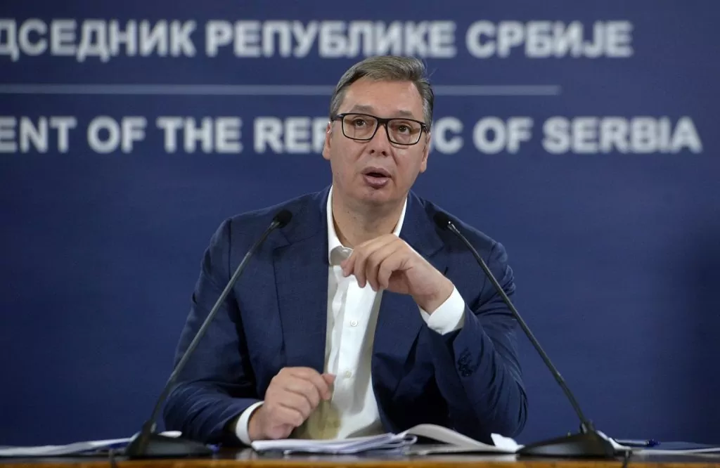 Vučić u poseti Loznici, obilazi novoizgrađeni stadion