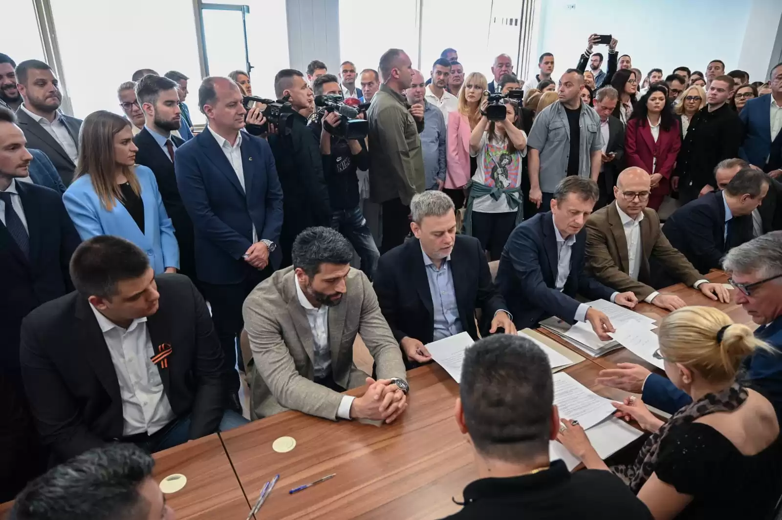 SNS sa koalicionim partnerima predala GIK-u listu za beogradske izbore
