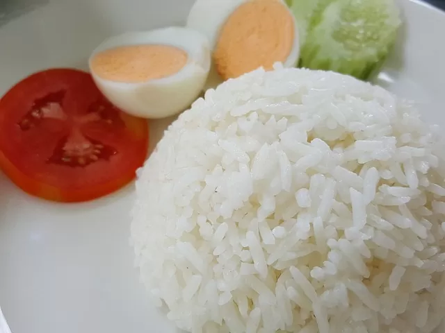Smanjite kalorije pirinča uz ovaj dodatak!