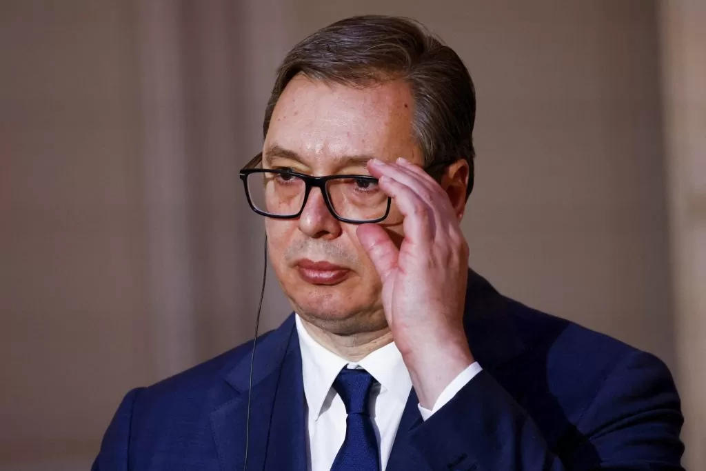 Vučić čestitao pobedu novoj predsednici Severne Makedonije
