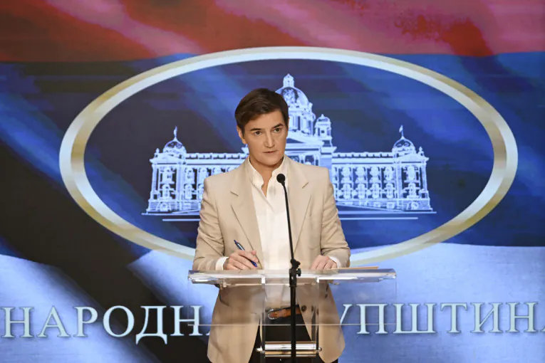 "Ne vidim izlaz iz situacije sa naftom i gasom, nadam se da Vučić ima rešenje"