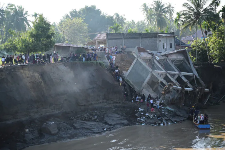Indonezija poplave