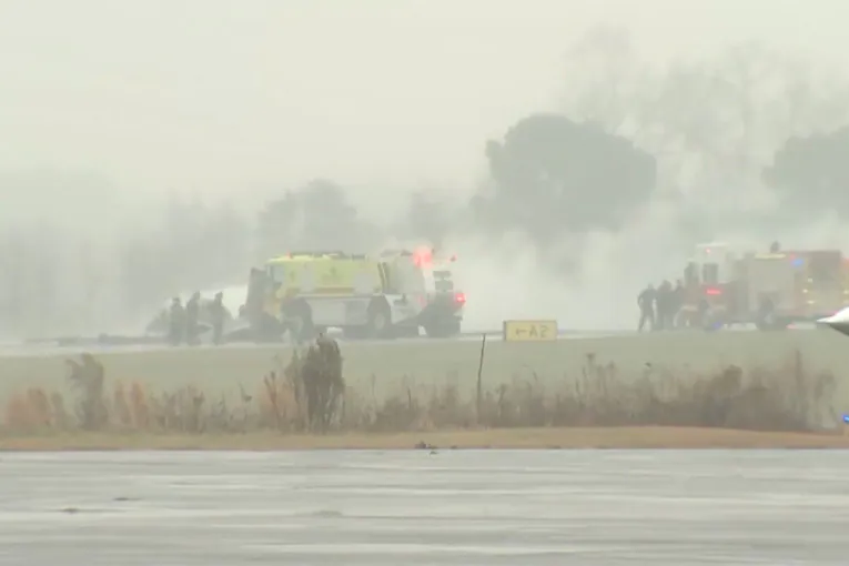 Pao avion kod aerodroma, ima mrtvih: Užas u Americi