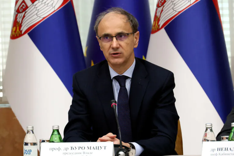 Macut: Monteri EDS ljudi koji vraćaju svetlo u domove, sigurnost porodicama