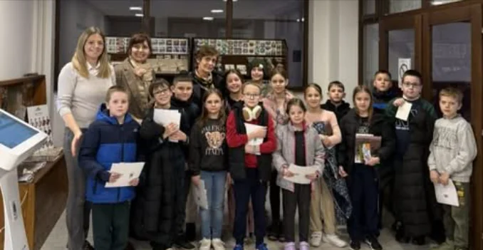 Mališani iz OŠ „Nikola Tesla“ u poseti Turističkoj organizaciji Bačke Topole