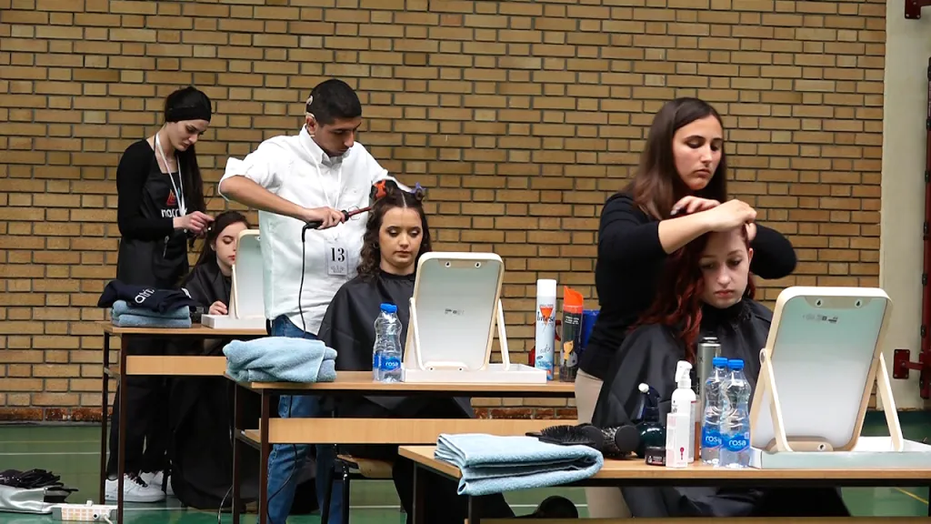 Budući frizeri su se danas takmičili u Subotici
