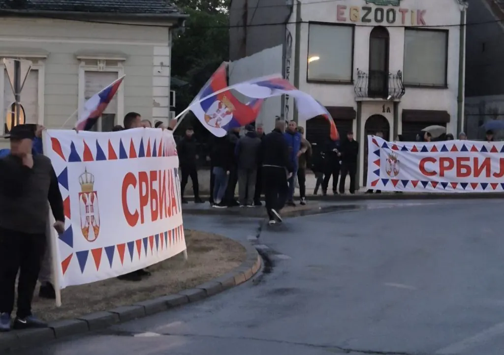 BLOKADERI SE POVUKLI U ZRENJANINU! Normalna Srbija je odnela još jednu pobedu!