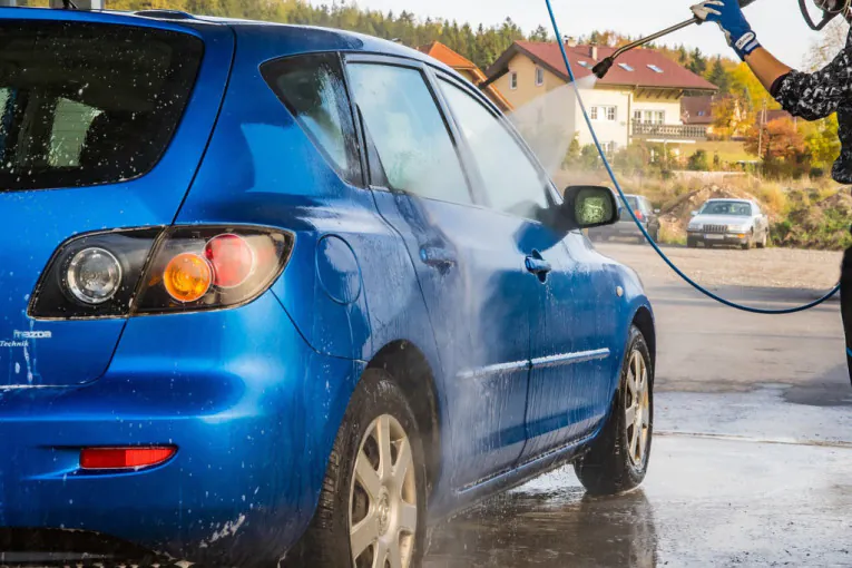 Mislili ste da je bolje: Skuplje pranje može da ošteti vaš automobil