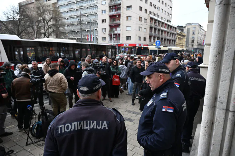 Blokaderi ni reči o maltretiranju Srba: Za njih su Kurtijevi teroristi ljudi sa kojima su razgovori "divni"