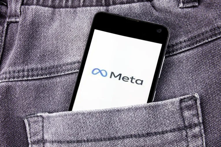 Korisnici sad mogu da stvaraju sopstvene igre: Meta tiho lansirala novi AI alat Pocket