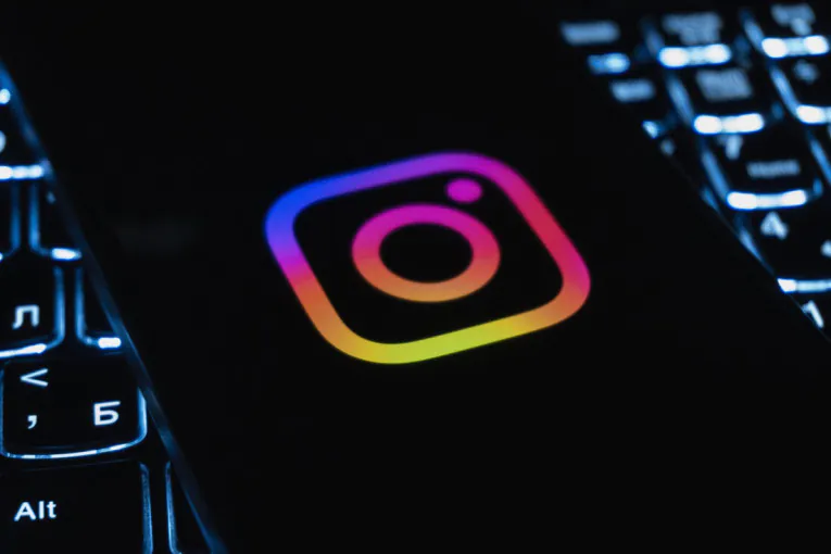 Instagram promenio logo prvi put posle 10 godina: Korisnici imaju podeljeno mišljenje o novom dizajnu
