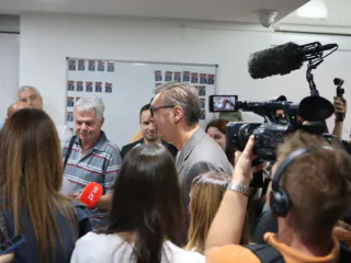 Nosilac liste i prvi na listi! Vučić pružio podr&scaron;ku "Ujedinjenoj Srbiji" - Vi&scaron;e desetina hiljada potpisa za samo sat vremena