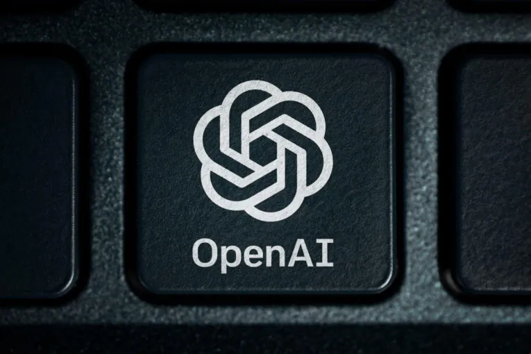 Veštačka inteligencija ponovo pravi haos: AI agenti objavili 53 slike korisnika ChatGPT-ja